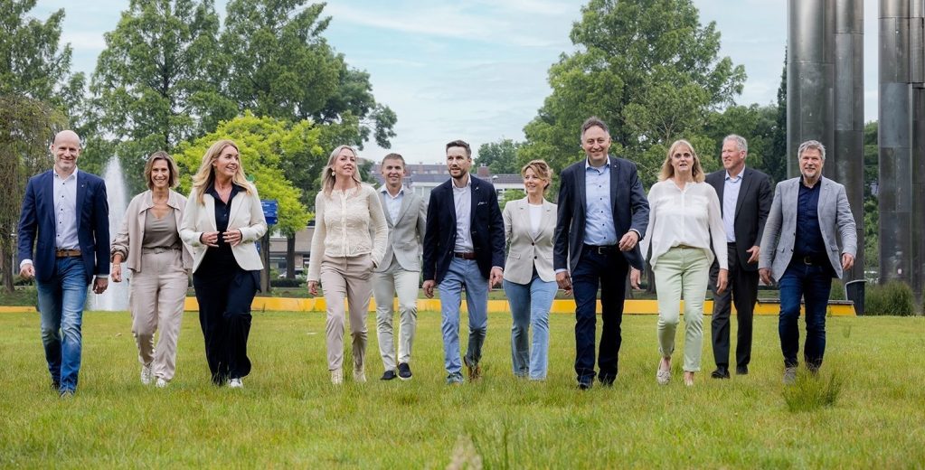 Van Uffelen team bewerkt oktober 2025 HR 2000px crop