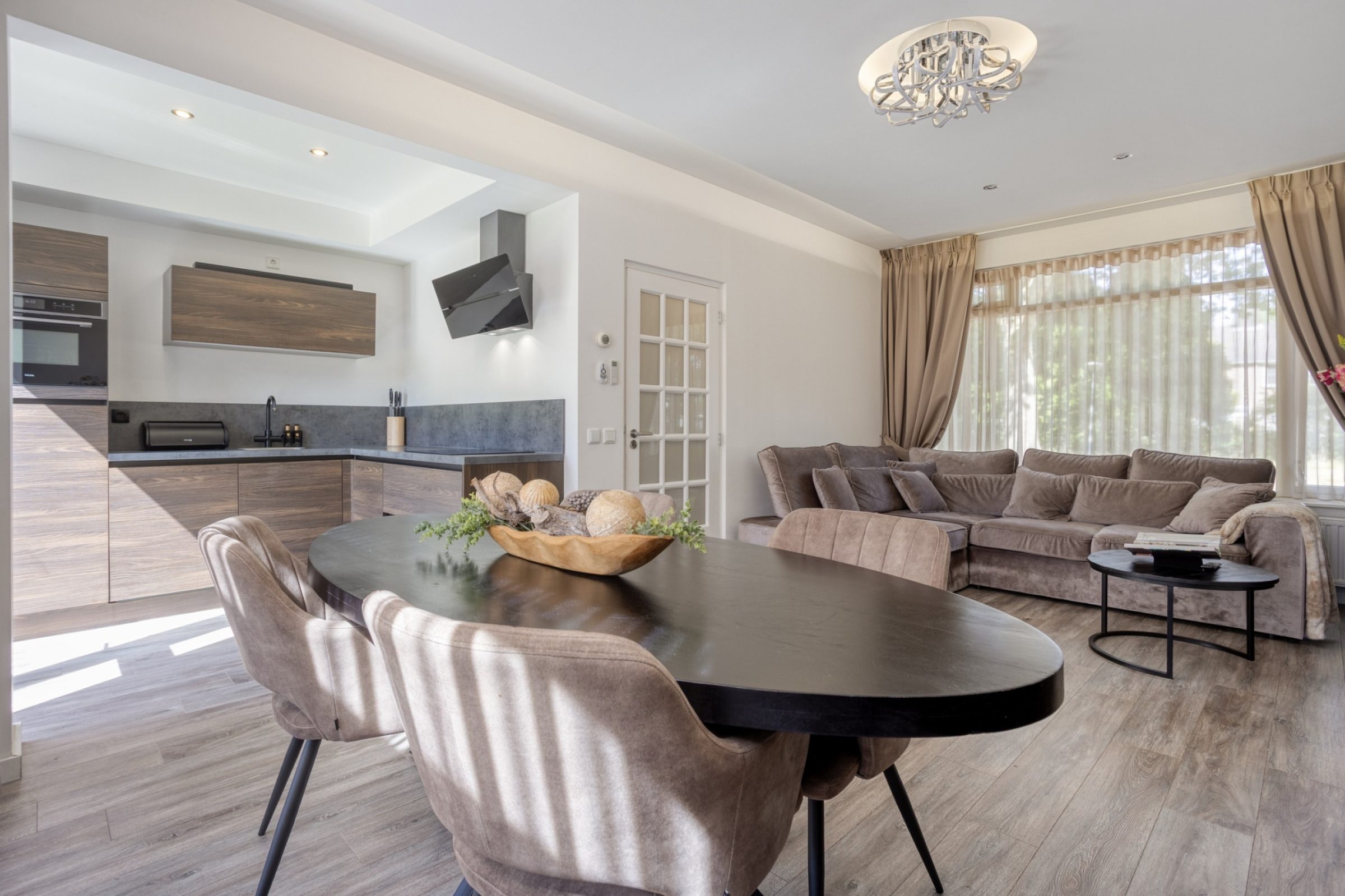 Generaal van der Leythenlaan 17 foto 12