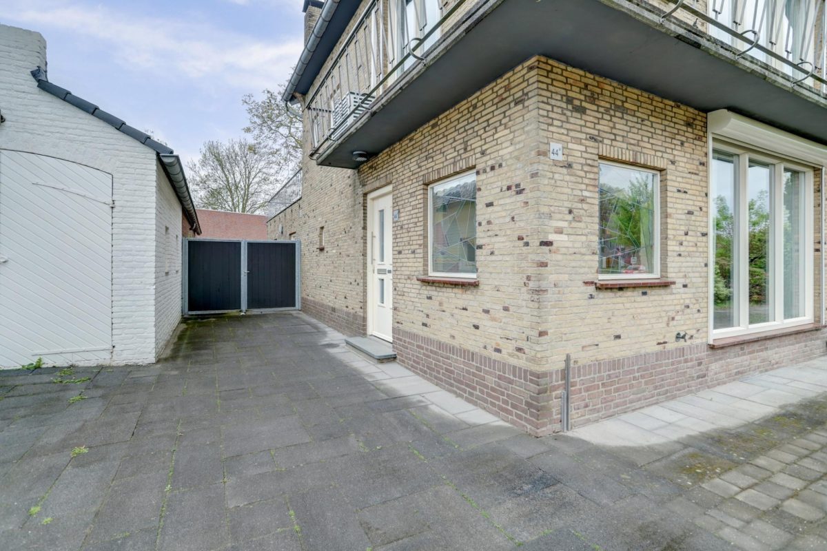 Vlokhovenseweg 44 A foto 2