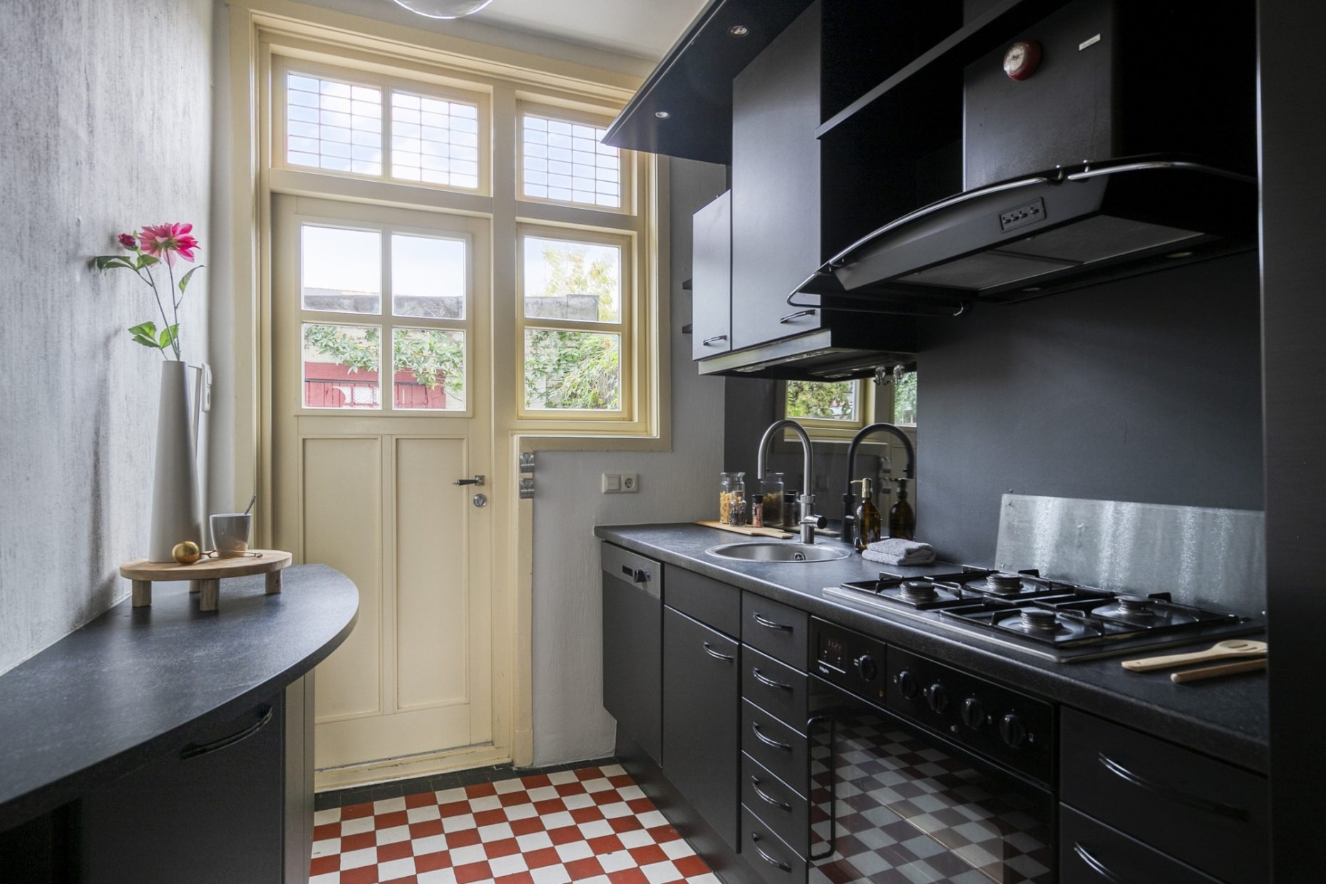 Pastoor van Arsplein 27 foto 15